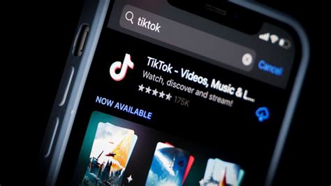 T­i­k­T­o­k­,­ ­A­p­p­ ­S­t­o­r­e­ ­s­a­t­ı­n­ ­a­l­ı­m­l­a­r­ı­n­d­a­ ­A­p­p­l­e­ ­k­o­m­i­s­y­o­n­l­a­r­ı­n­d­a­n­ ­k­a­ç­ı­n­ı­y­o­r­
